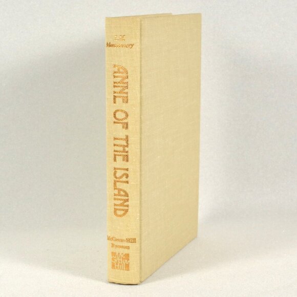 Anne of The Island LM Montgomery McGraw-Hill Ryerson 1970 Canada Edition HC DJ - Picture 2 of 8